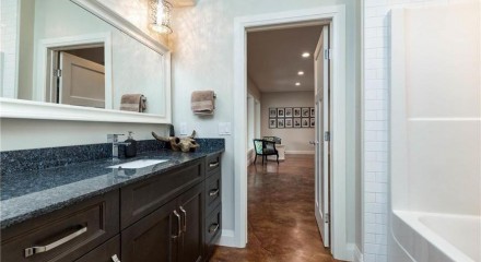 Residential - Single Family Home - Rural Strathcona County, Canada - Canada