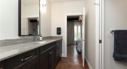 Residential - Single Family Home - Rural Strathcona County, Canada - Canada