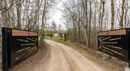 Residential - Single Family Home - Rural Strathcona County, Canada - Canada
