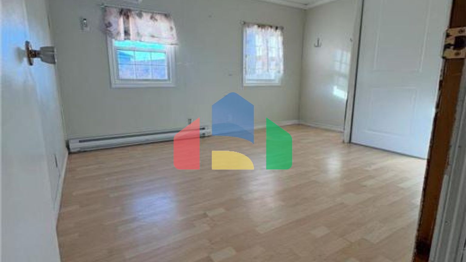 Residential - Single Family Home - Dominion, Canada - Canada