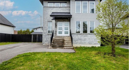 Residential - Two Level House - Mirabel Saint-Canut, Canada - Canada