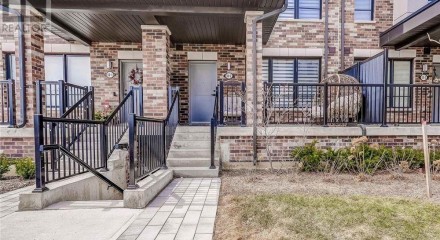 Residential - Townhouse - Bradford West Gwillimbury, Canada - Canada