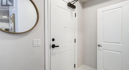 Residential - Townhouse - Bradford West Gwillimbury, Canada - Canada