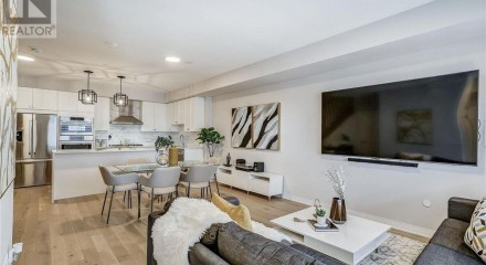 Residential - Townhouse - Bradford West Gwillimbury, Canada - Canada