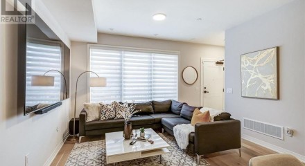 Residential - Townhouse - Bradford West Gwillimbury, Canada - Canada