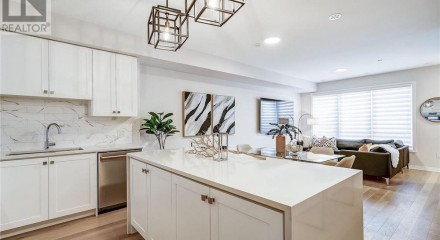 Residential - Townhouse - Bradford West Gwillimbury, Canada - Canada