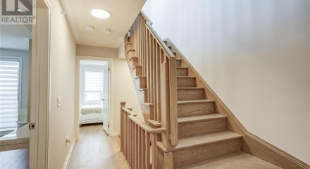 Residential - Townhouse - Bradford West Gwillimbury, Canada - Canada