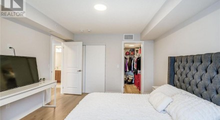 Residential - Townhouse - Bradford West Gwillimbury, Canada - Canada