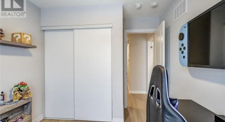 Residential - Townhouse - Bradford West Gwillimbury, Canada - Canada