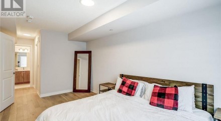 Residential - Townhouse - Bradford West Gwillimbury, Canada - Canada