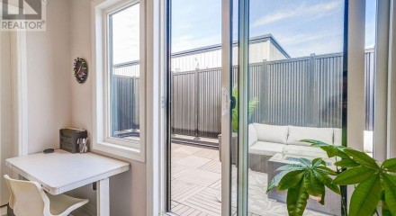 Residential - Townhouse - Bradford West Gwillimbury, Canada - Canada