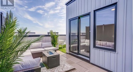Residential - Townhouse - Bradford West Gwillimbury, Canada - Canada