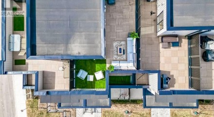 Residential - Townhouse - Bradford West Gwillimbury, Canada - Canada