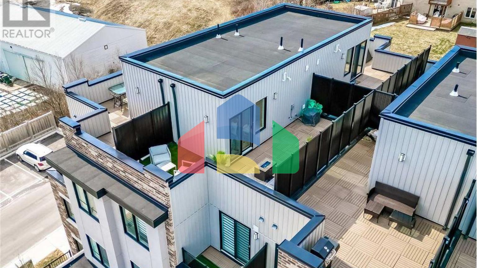 Residential - Townhouse - Bradford West Gwillimbury, Canada - Canada