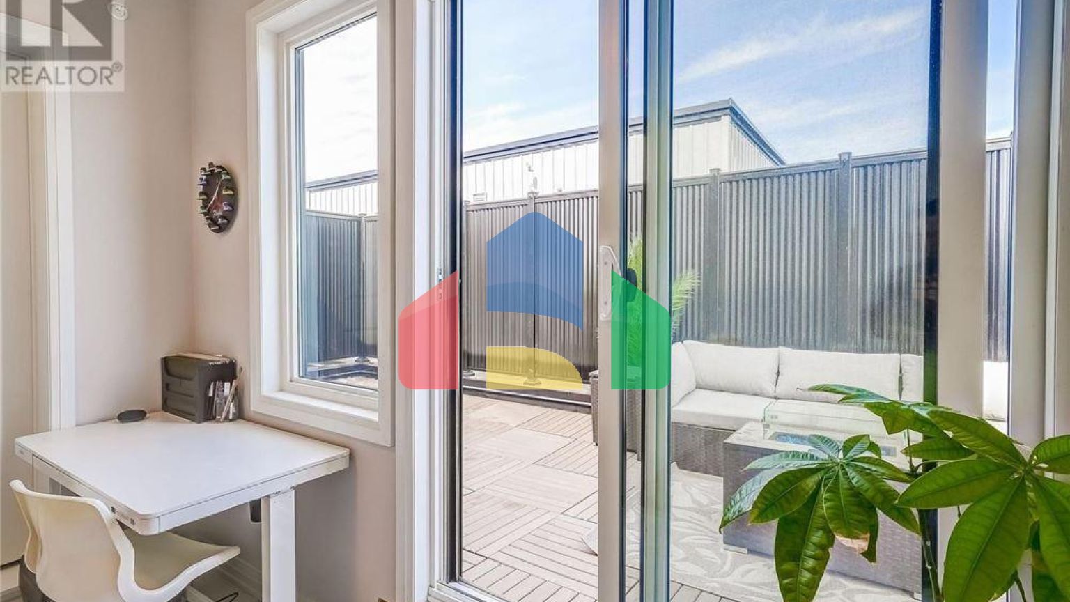 Residential - Townhouse - Bradford West Gwillimbury, Canada - Canada