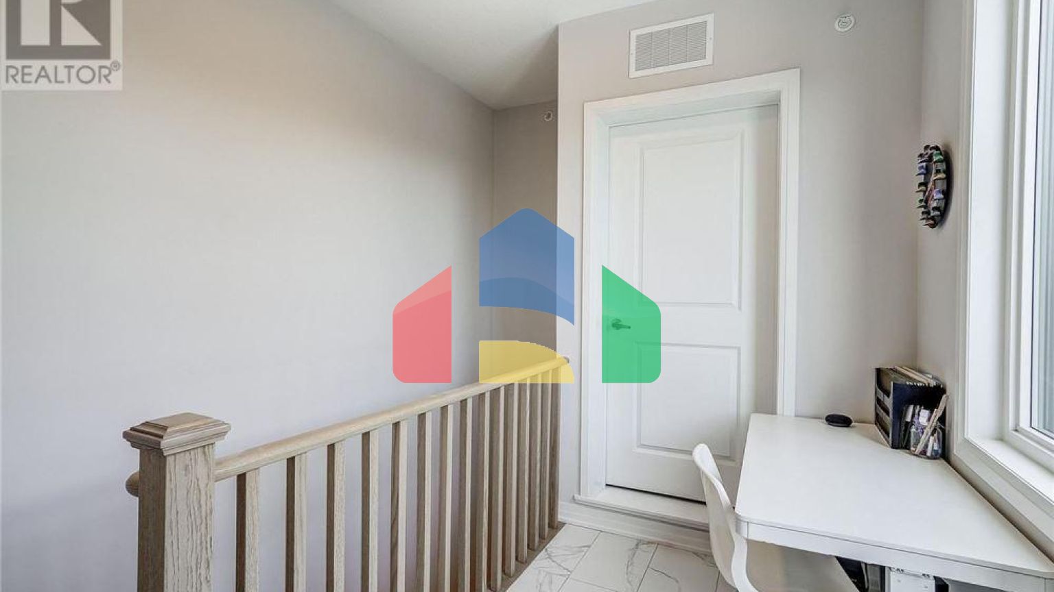 Residential - Townhouse - Bradford West Gwillimbury, Canada - Canada