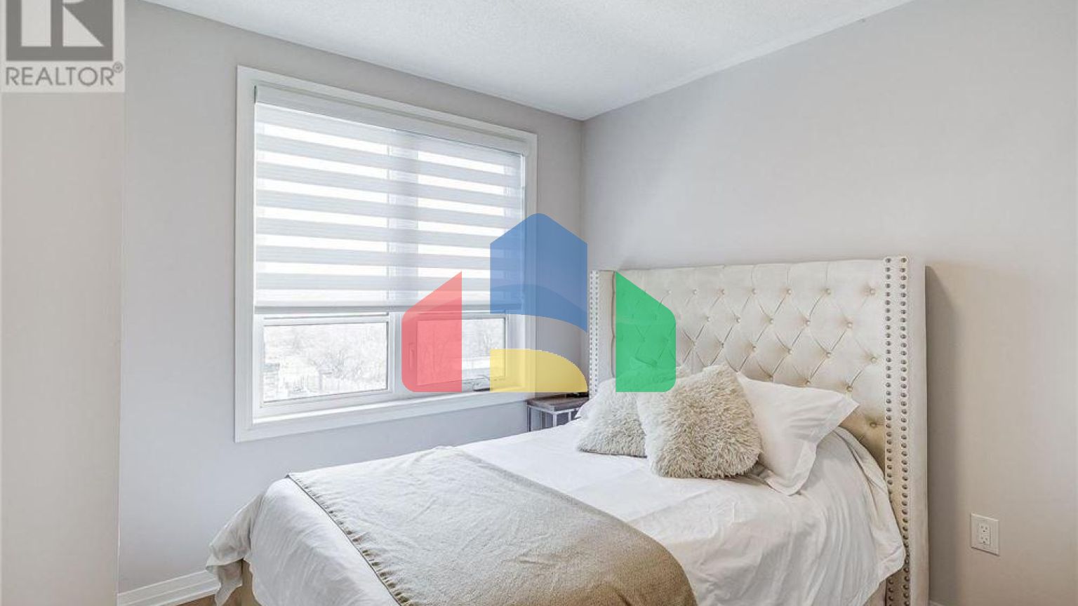 Residential - Townhouse - Bradford West Gwillimbury, Canada - Canada