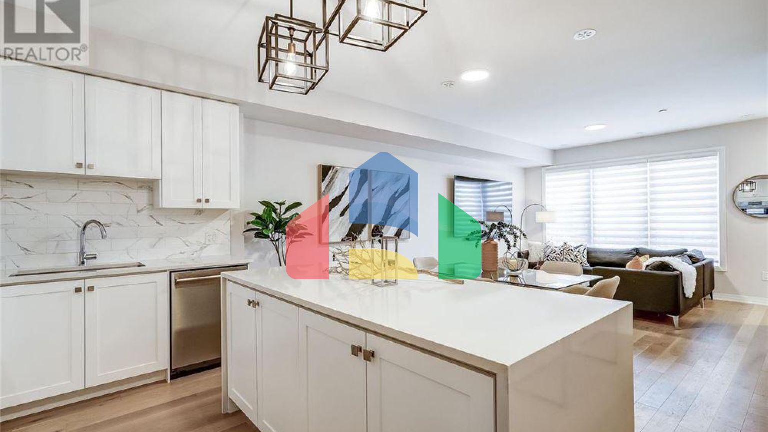 Residential - Townhouse - Bradford West Gwillimbury, Canada - Canada