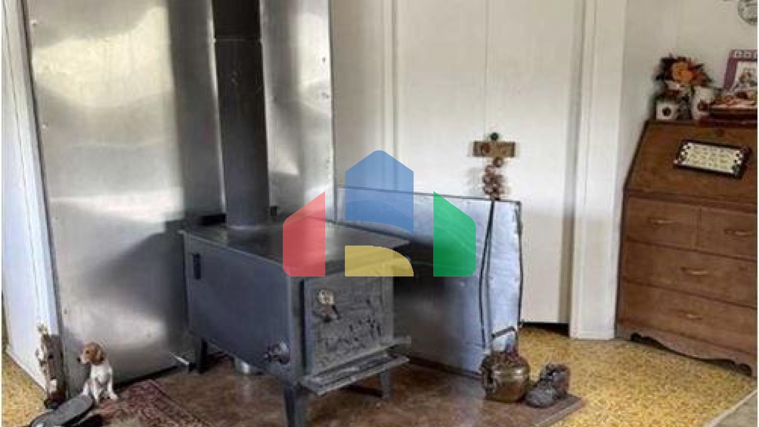 Residential - Single Family Home - Demmitt, Canada - Canada