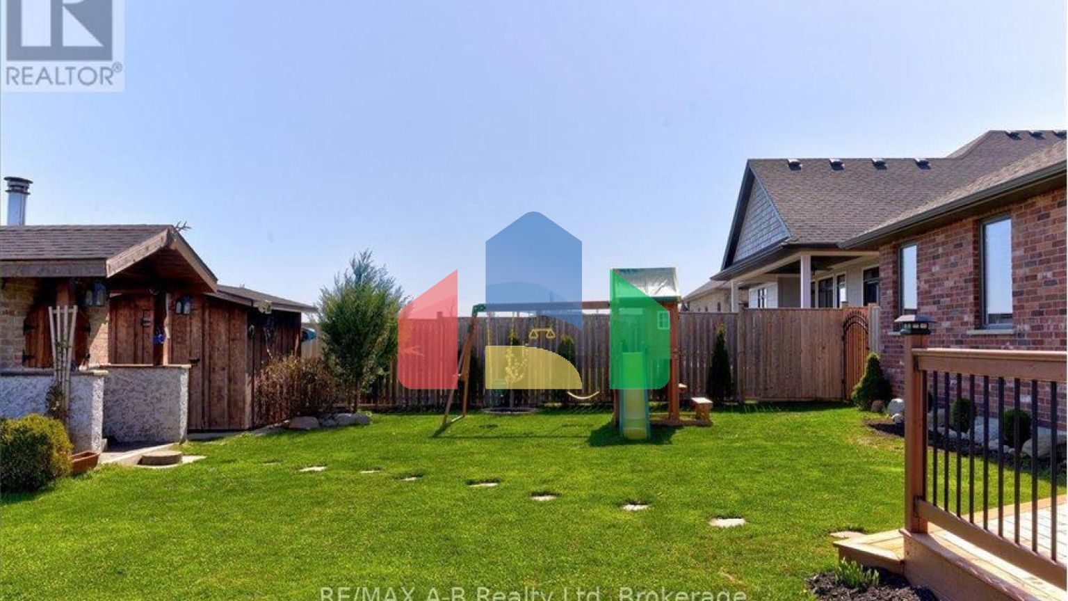 Residential - Single Family Home - St Marys, Canada - Canada