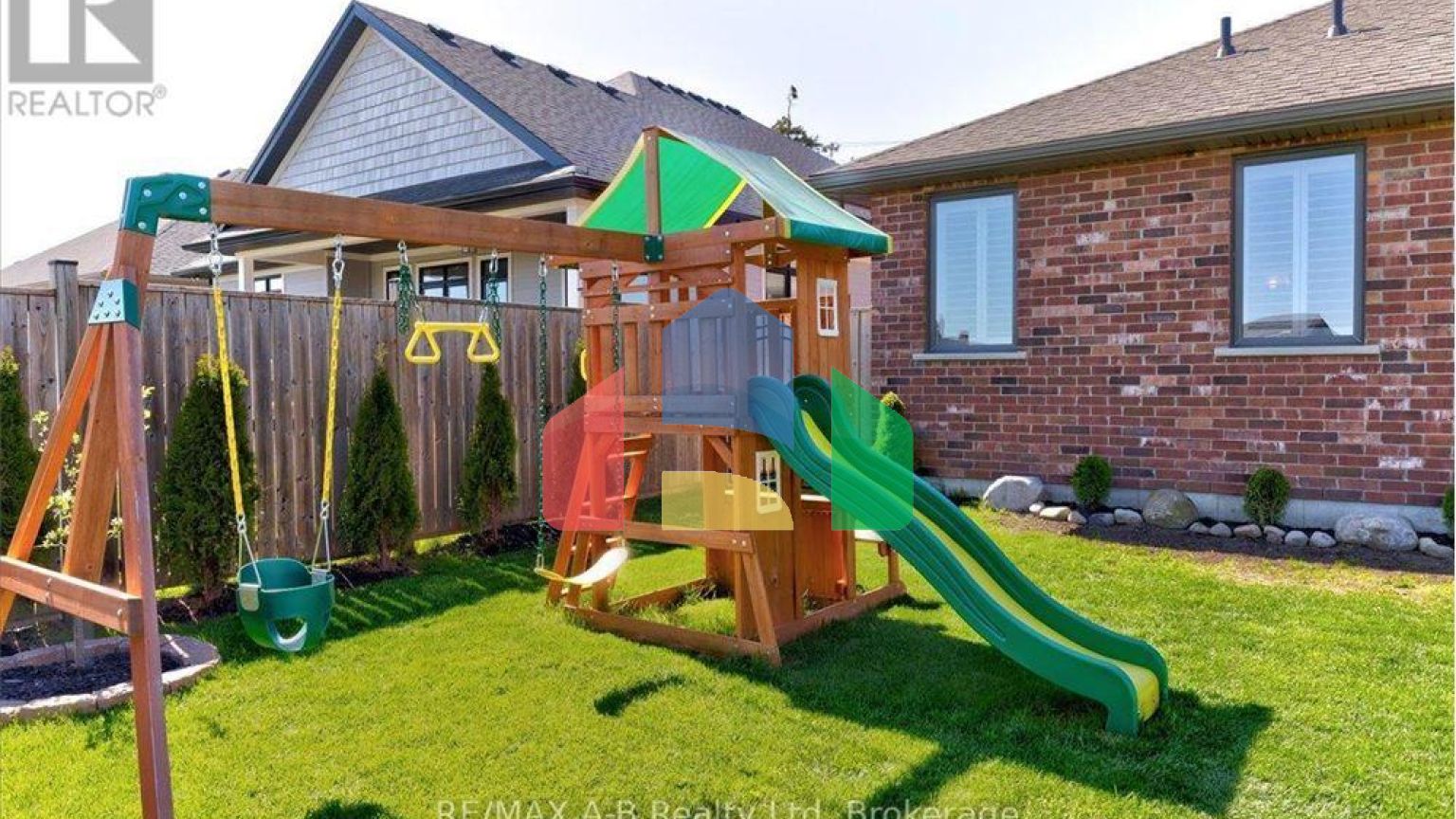 Residential - Single Family Home - St Marys, Canada - Canada