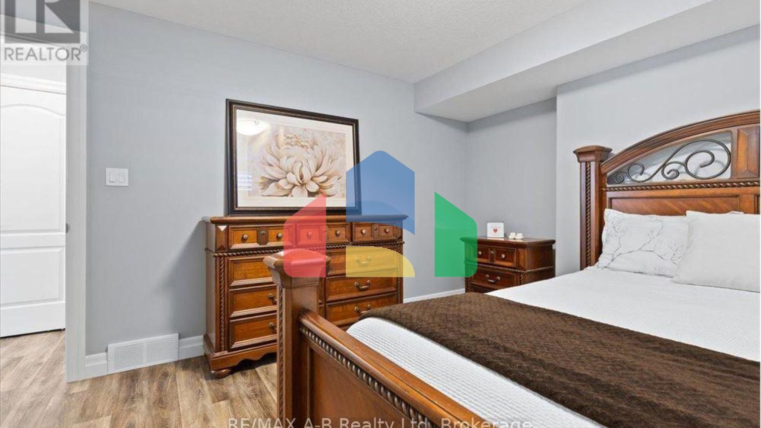 Residential - Single Family Home - St Marys, Canada - Canada