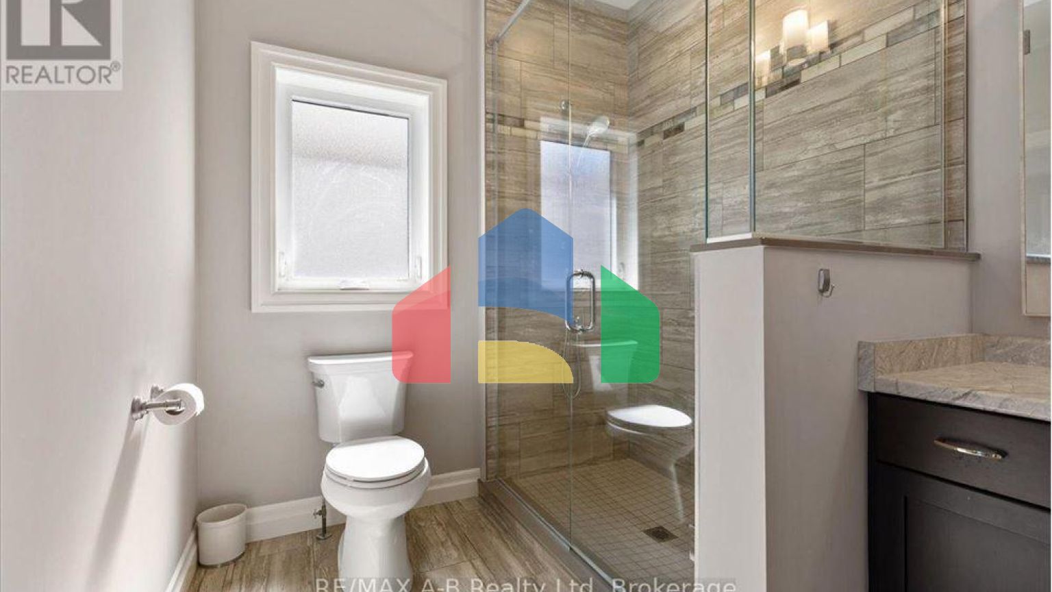 Residential - Single Family Home - St Marys, Canada - Canada