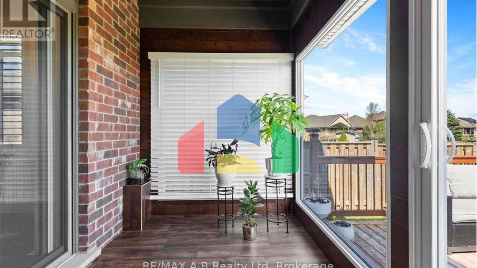 Residential - Single Family Home - St Marys, Canada - Canada