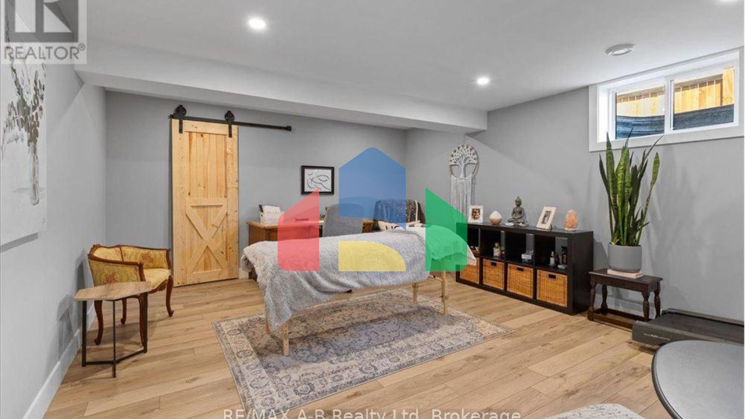 Residential - Single Family Home - St Marys, Canada - Canada