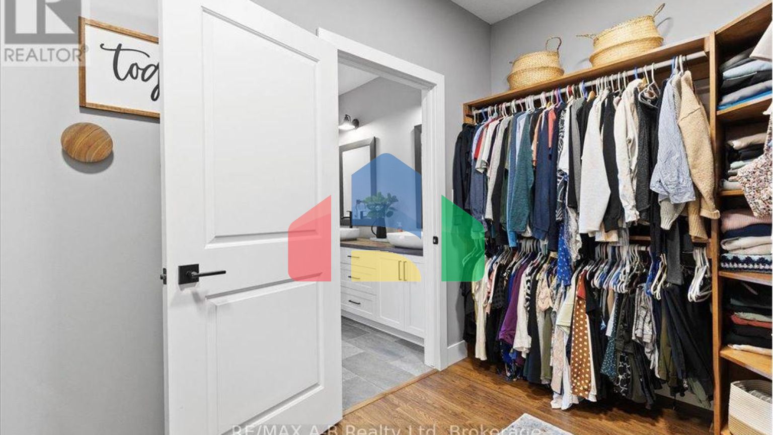 Residential - Single Family Home - St Marys, Canada - Canada