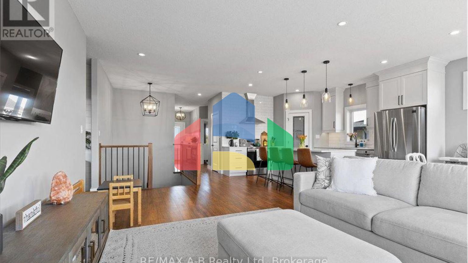 Residential - Single Family Home - St Marys, Canada - Canada