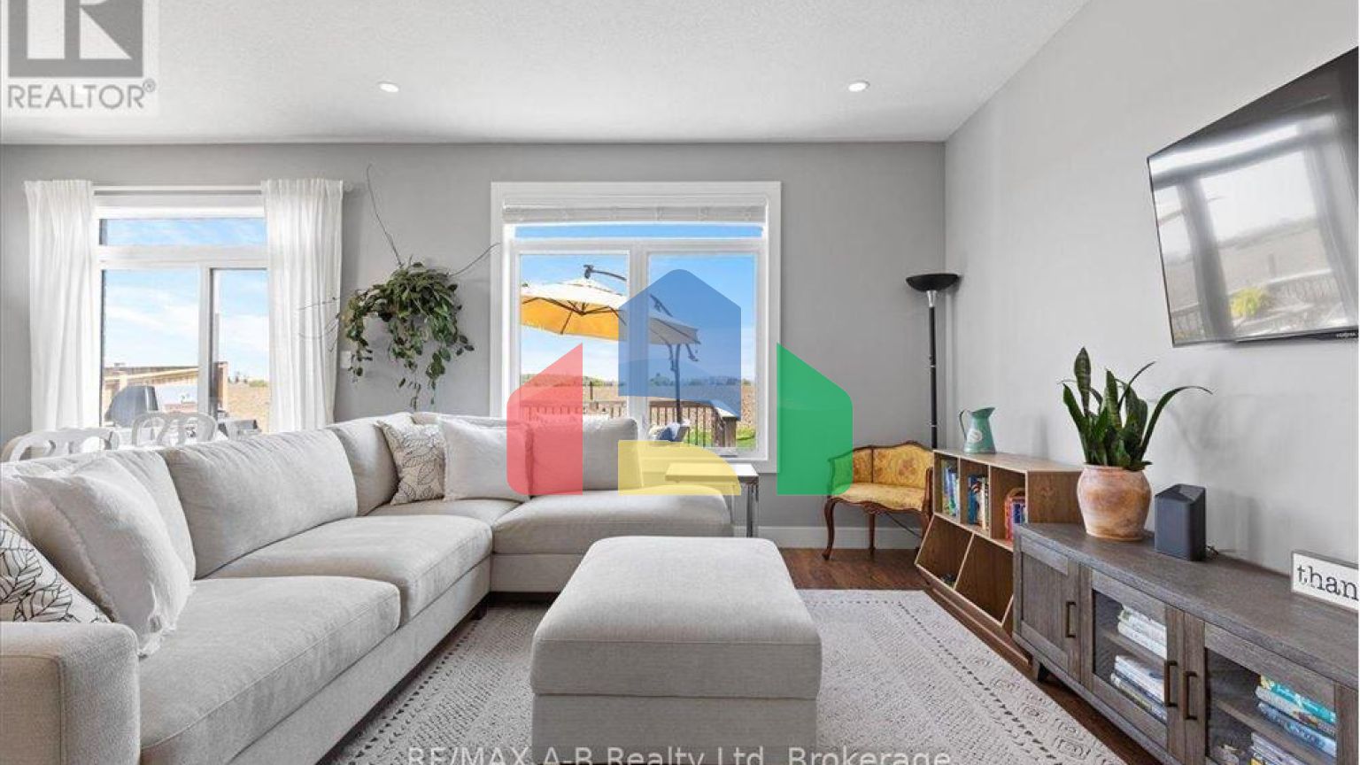 Residential - Single Family Home - St Marys, Canada - Canada