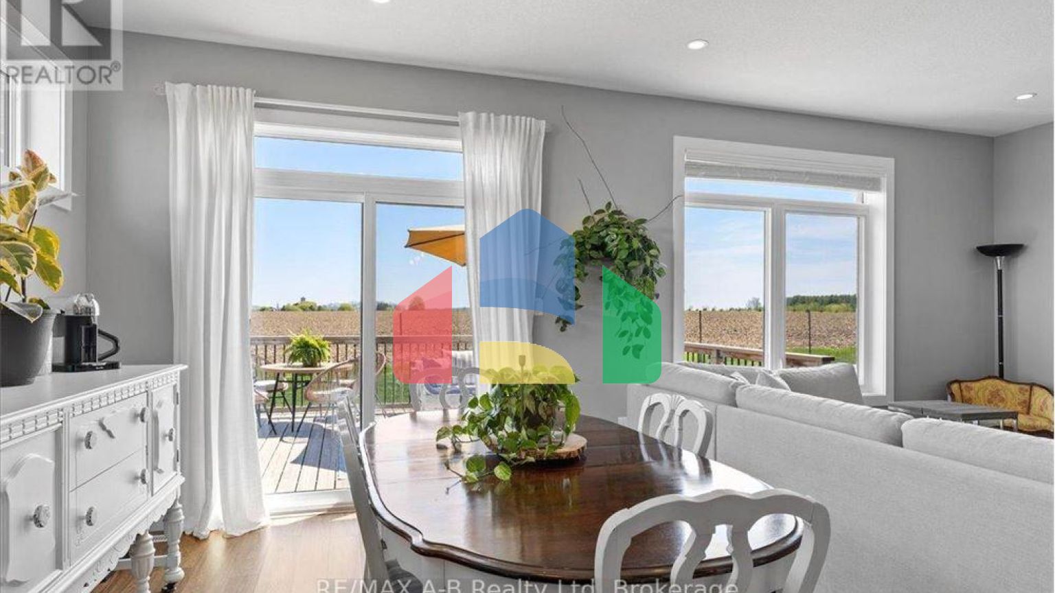 Residential - Single Family Home - St Marys, Canada - Canada