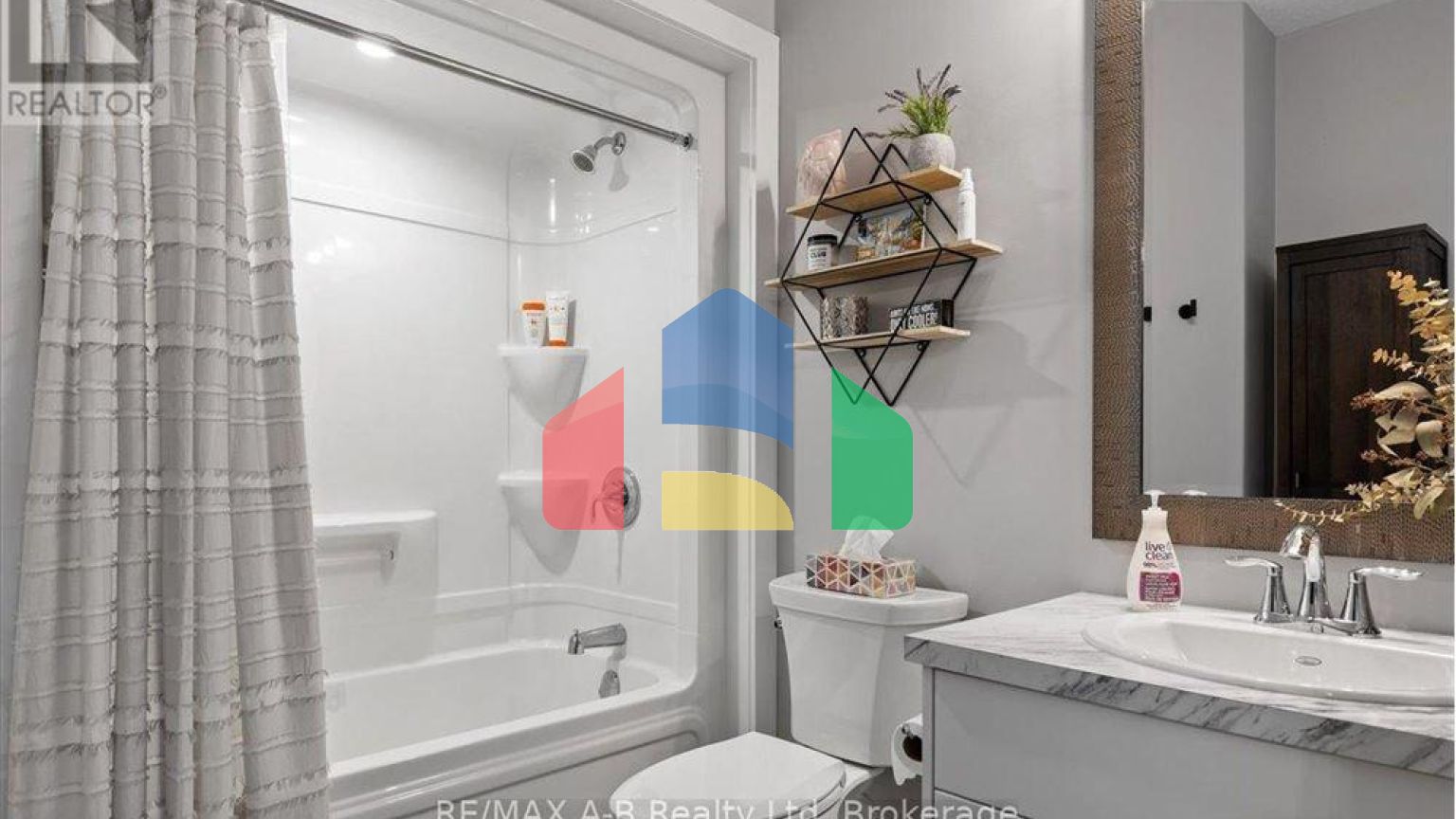 Residential - Single Family Home - St Marys, Canada - Canada