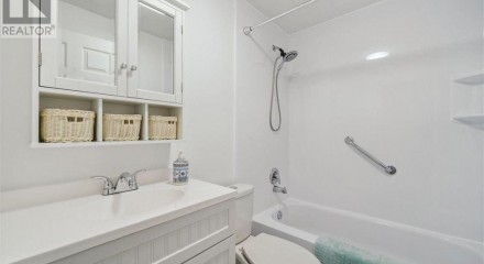 Residential - Single Family Home - Georgina, Canada - Canada