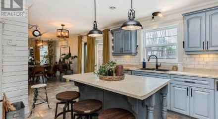 Residential - Single Family Home - Enfield, Canada - Canada