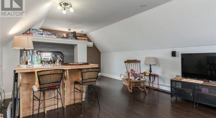 Residential - Single Family Home - Enfield, Canada - Canada