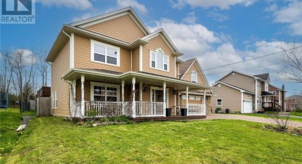 Residential - Single Family Home - Enfield, Canada - Canada