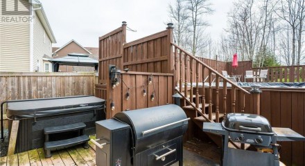Residential - Single Family Home - Enfield, Canada - Canada