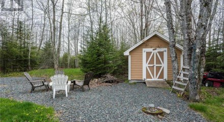 Residential - Single Family Home - Enfield, Canada - Canada