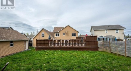 Residential - Single Family Home - Enfield, Canada - Canada