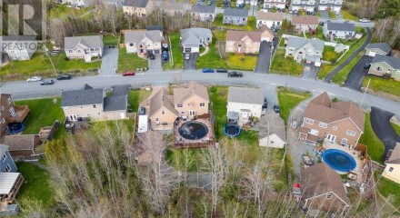 Residential - Single Family Home - Enfield, Canada - Canada