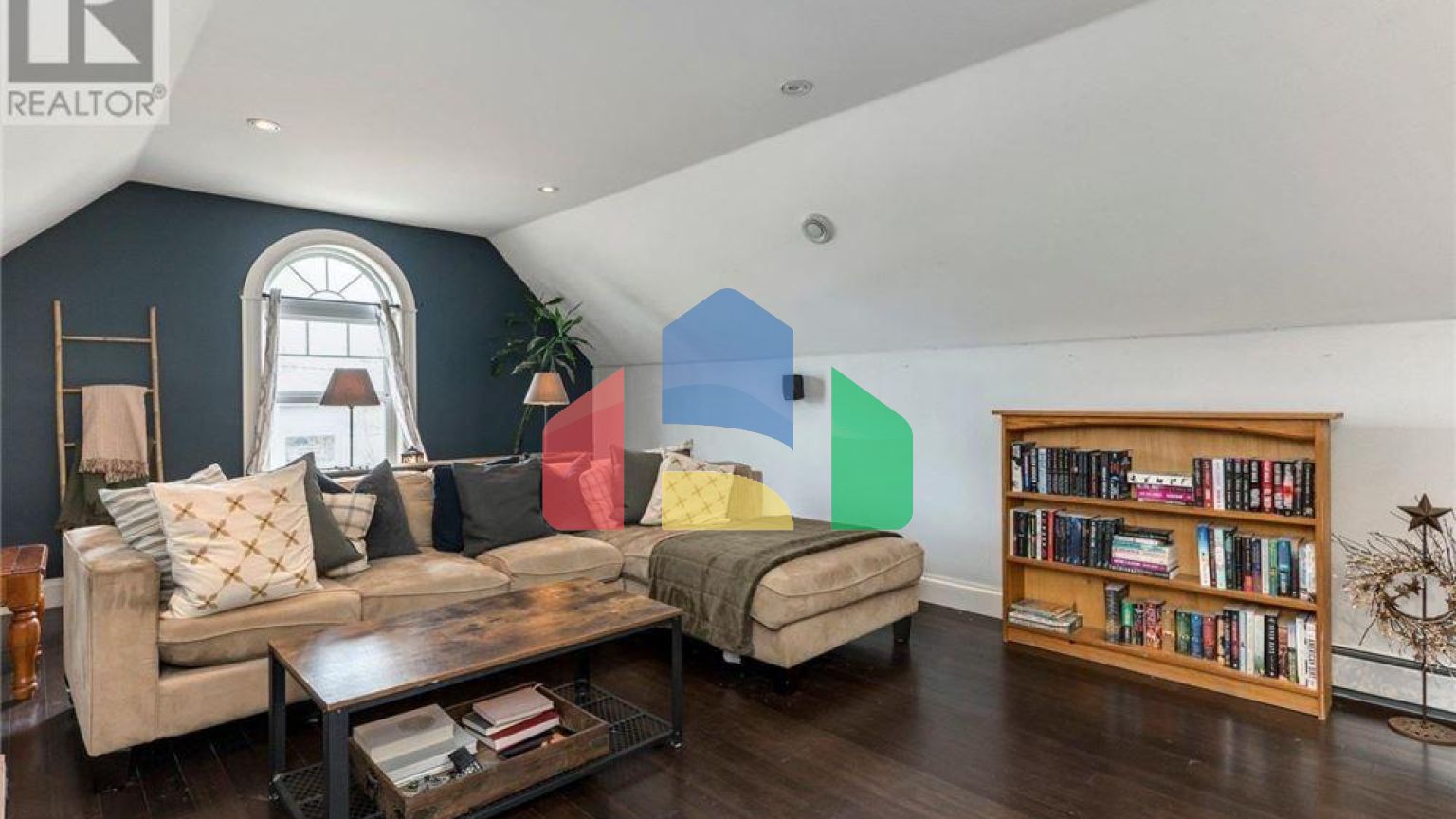 Residential - Single Family Home - Enfield, Canada - Canada