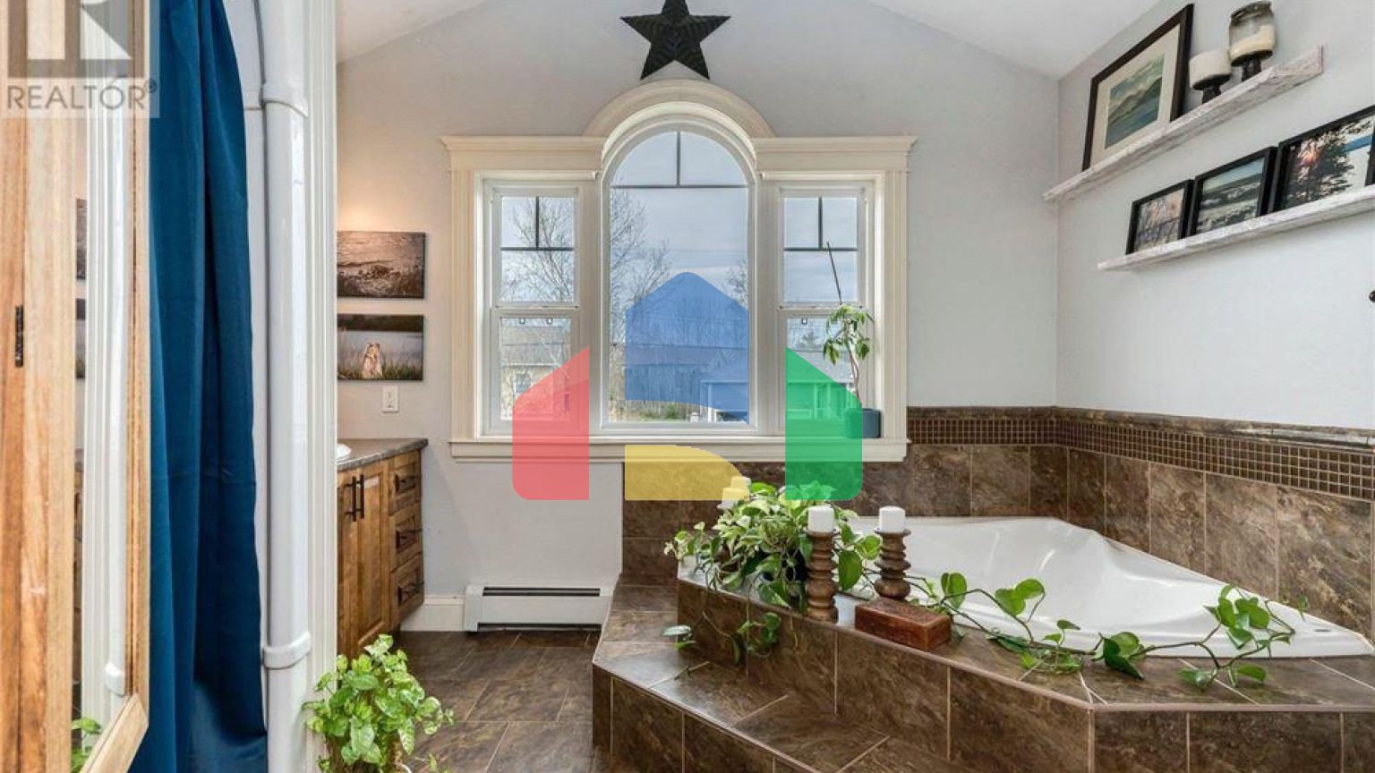 Residential - Single Family Home - Enfield, Canada - Canada