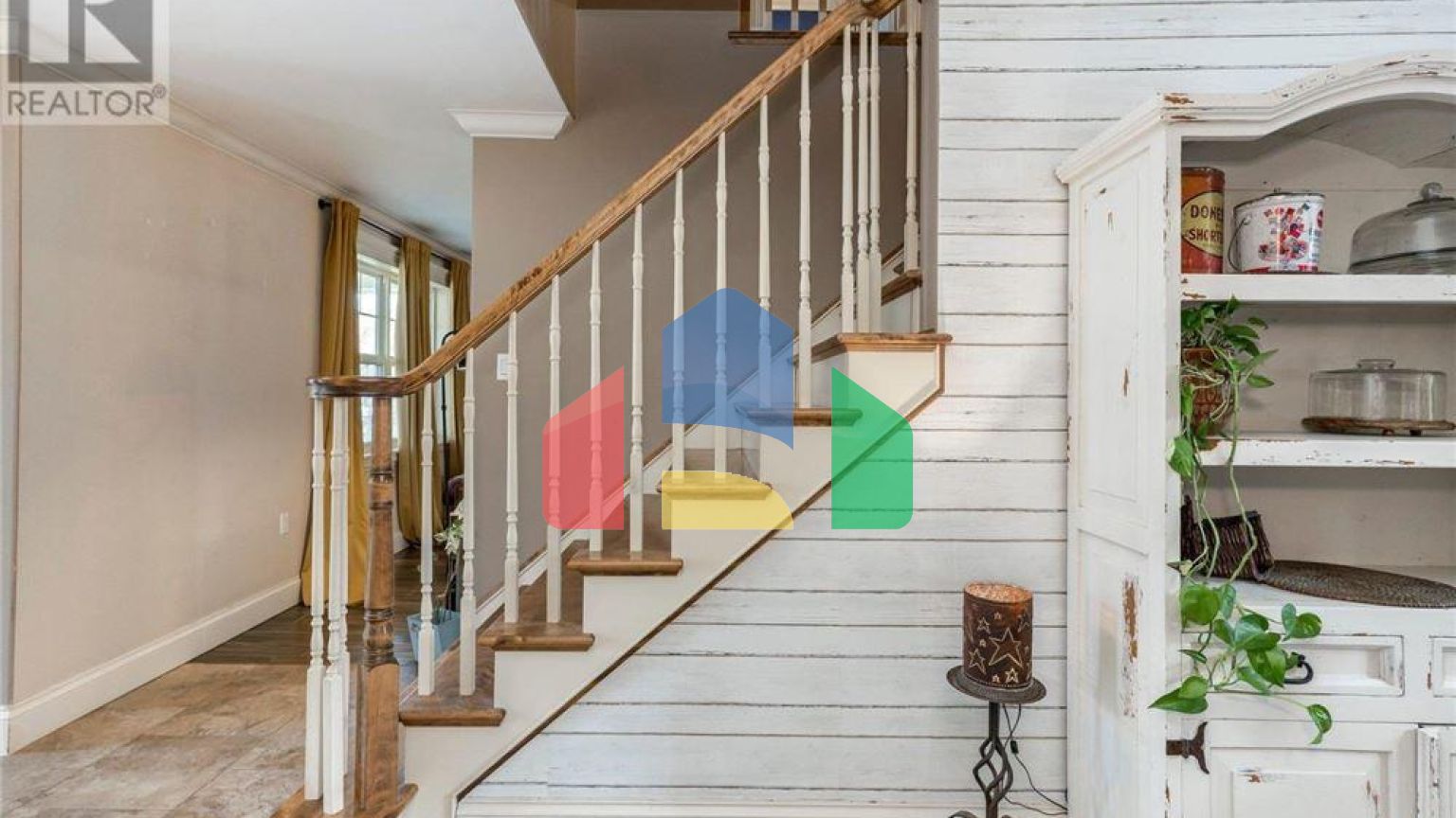 Residential - Single Family Home - Enfield, Canada - Canada