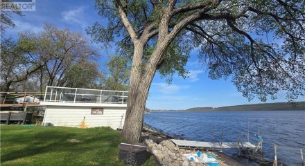 Residential - Single Family Home - Crooked Lake, Canada - Canada
