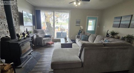 Residential - Single Family Home - Crooked Lake, Canada - Canada