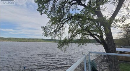 Residential - Single Family Home - Crooked Lake, Canada - Canada