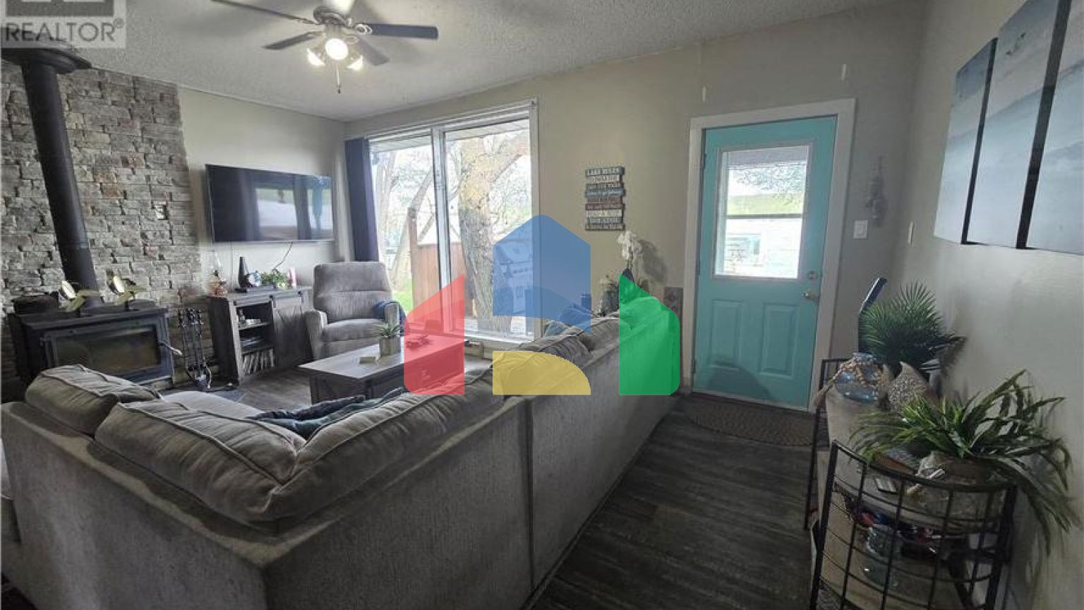 Residential - Single Family Home - Crooked Lake, Canada - Canada