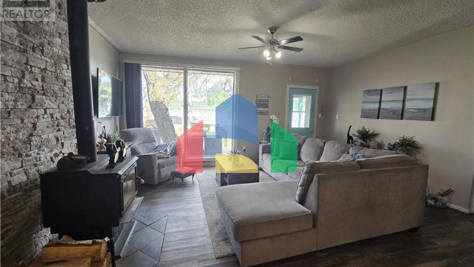 Residential - Single Family Home - Crooked Lake, Canada - Canada